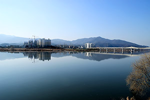 남한강과 양근대교 특성 이미지